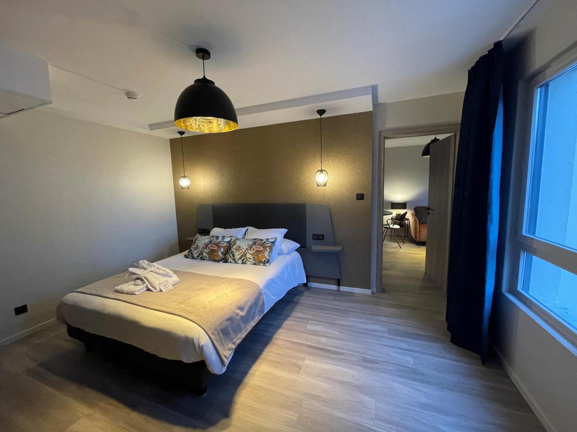 Les Appartements du Parc - Accès piscine et spa Munster  Chambre photo